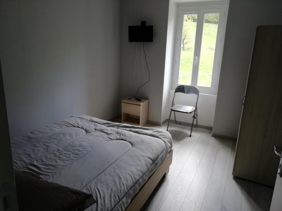 Maison A La Campagne Au Coeur Du Cantal Dept 15 Marmanhac Екстериор снимка